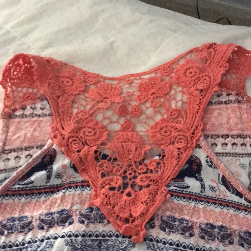 EXCELLENT CONDITION Large Soft Blouse - Picture 3 of 3